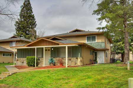 5118 Connecticut Drive #2 Sacramento, CA 95841