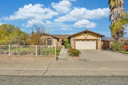 5001 Yancy Court Sacramento, CA 95842