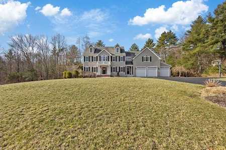 8 Josies Way Easton, MA 02375