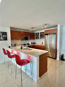 3250 NE 1st Ave #602 Miami, FL 33137