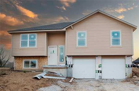 12712 Applewood Dr Grandview, MO 64030
