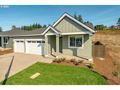 1592 NE Shell Rock DR Estacada, OR 97023