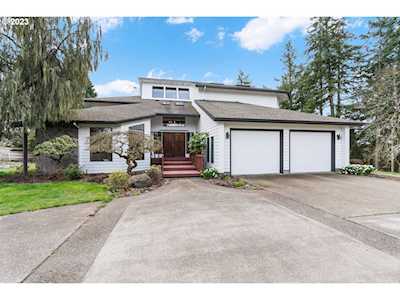 10170 NE Highway 99W Mcminnville, OR 97128