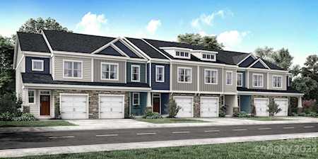 28 Woodsdale Place SE Concord, NC 28025