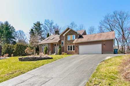 61 Christopher Terr West Springfield, MA 01089