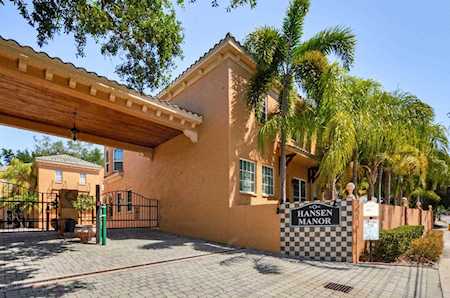 2909 Hansen Manor Ln Tampa, FL 33611