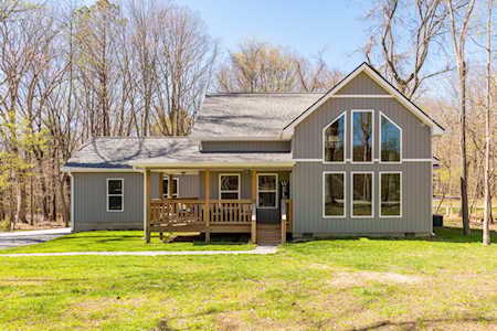42 Girault Jones Dr Sewanee, TN 37375