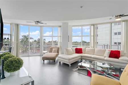 253 NE 2nd St #429 Miami, FL 33132