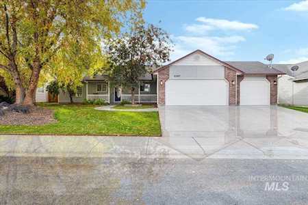 2267 W Lonesome Dove St Meridian, ID 83646