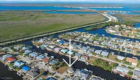 12221 Boat Shell Dr Matlacha Isles, FL 33991