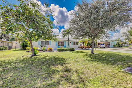 2346 N Wallen Drive Palm Beach Gardens, FL 33410