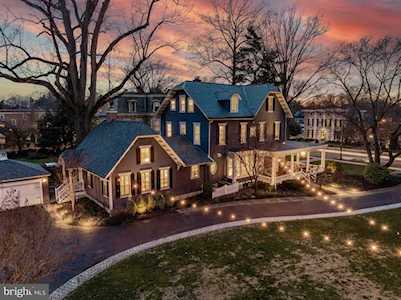 114 Kings Hwy W Haddonfield, NJ 08033