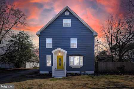 526 E Broad St Gibbstown, NJ 08027