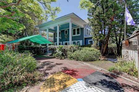 990 Donegan Rd Largo, FL 33771
