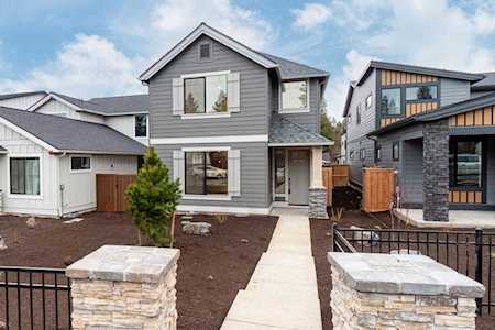 19240 NW Mt. Shasta Dr Bend, OR 97703