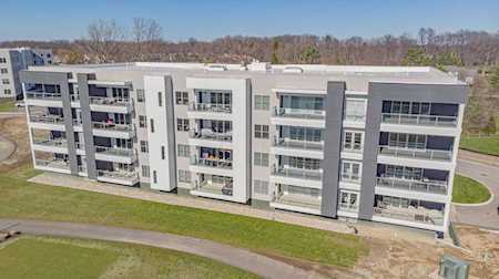 5233 Highpointe Lakes Drive Columbus, OH 43081