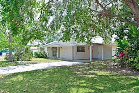3305 20th Ave W Bradenton, FL 34205