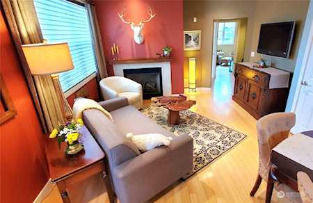 7701 Beacon Place NE #B-101 Bremerton, WA 98311