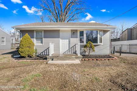 7007 Rogers Ln Louisville, KY 40272