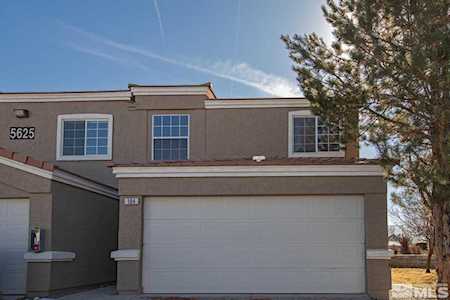 5625 Vista Luna Dr Apt 104 Sparks, NV 89436