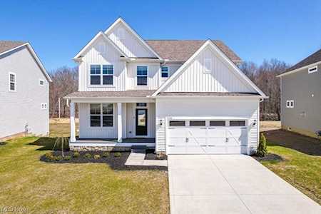 838 River Run Rd Aurora, OH 44202