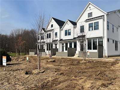 4796 Mills Pointe Way Westlake, OH 44145