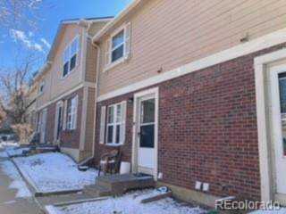 1543 S Ouray Circle #B Aurora, CO 80017