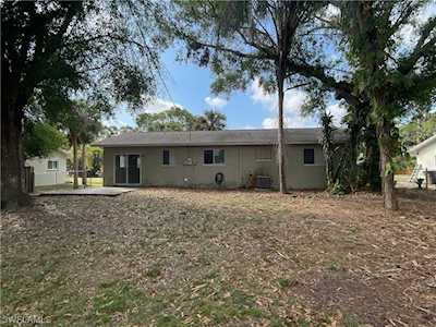 13920 Nassau St Fort Myers, FL 33905