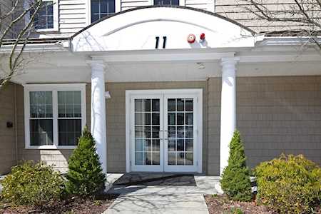 11 Morgan Dr #402 Natick, MA 01760