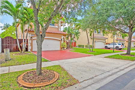 5240 SW 139th Ter Miramar, FL 33027