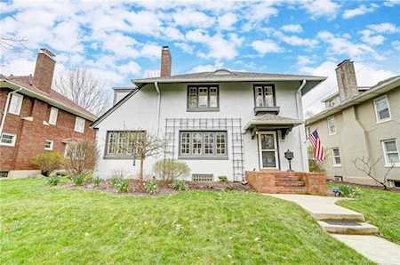 230 Volusia Avenue Oakwood, OH 45409