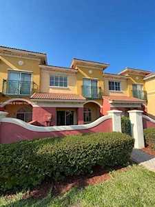 3621 NW 29th Ct #3621 Lauderdale Lakes, FL 33311