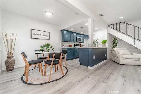 1122 S Mantle Ln #2B Santa Ana, CA 92705