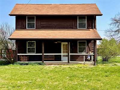 3433 Douglas Rd Florissant, MO 63034