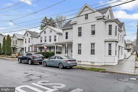61 W Keller St Mechanicsburg, PA 17055