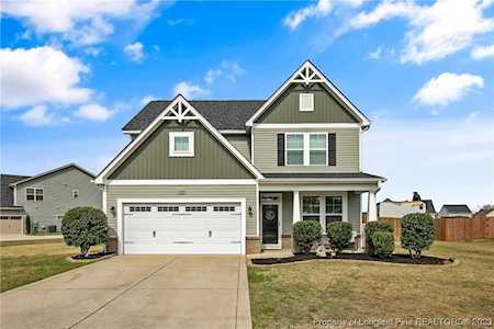 6808 Hunters Den Rd Hope Mills, NC 28348