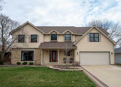 1025 Forest View Ct Naperville, IL 60563