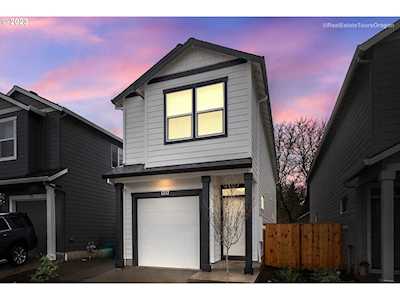 1717 S Gabraham ST Newberg, OR 97132