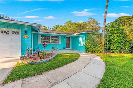 3045 Fountainhead Dr Largo, FL 33770