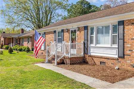 21 Moyer Rd Newport News, VA 23608