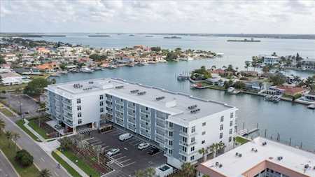 415 Island WAY #501 Clearwater, FL 33767