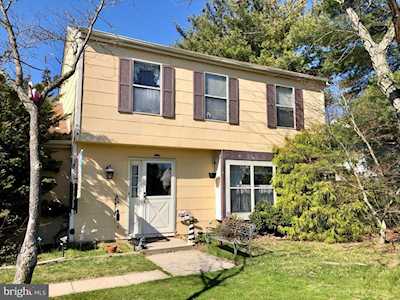 151 Applewood Dr Swedesboro, NJ 08085