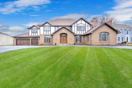 747 Berkshire Ct Downers Grove, IL 60516