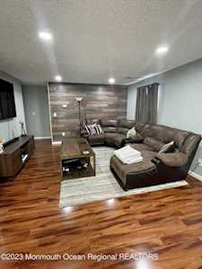 19 Augusta Ct #4 Freehold, NJ 07728