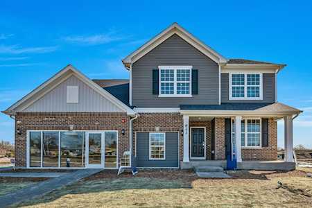 1281 W Driscoll Ln Addison, IL 60101