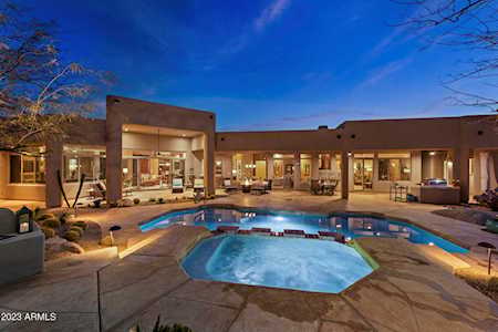 8300 E Dixileta Drive #202 Scottsdale, AZ 85266