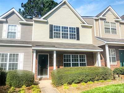 6004 Cougar Ln Charlotte, NC 28269