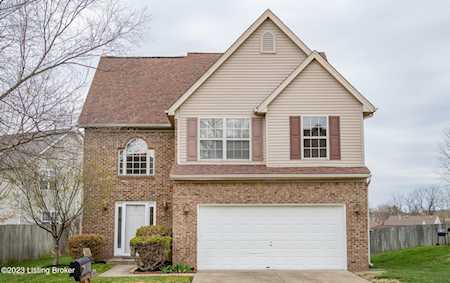 6903 Woodhaven Place Dr Louisville, KY 40228