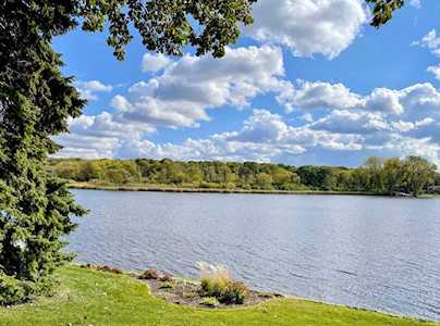 1326 Spring Valley Road Golden Valley, MN 55422
