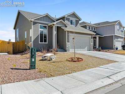 6221 Mumford Drive Colorado Springs, CO 80925